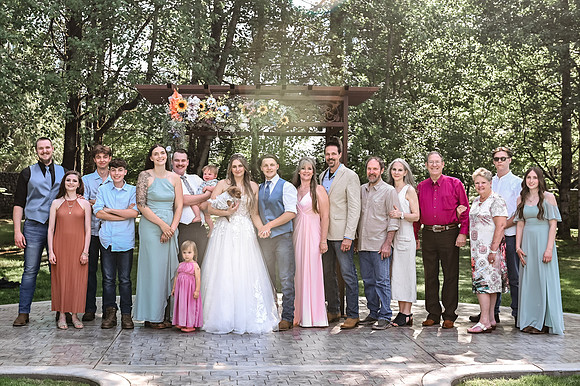 brideandgroomwithfamilyandbridalparty-22