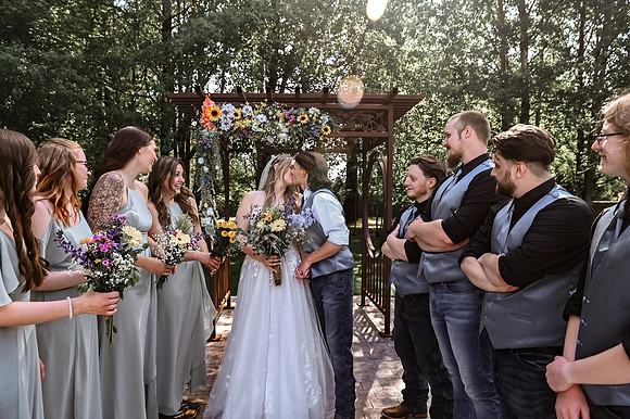 brideandgroomwithfamilyandbridalparty-70