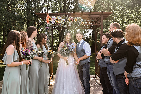 brideandgroomwithfamilyandbridalparty-64