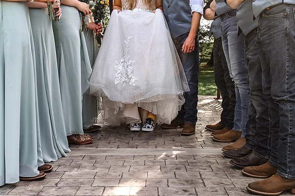 brideandgroomwithfamilyandbridalparty-73