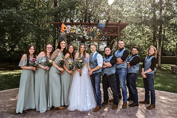 brideandgroomwithfamilyandbridalparty-48