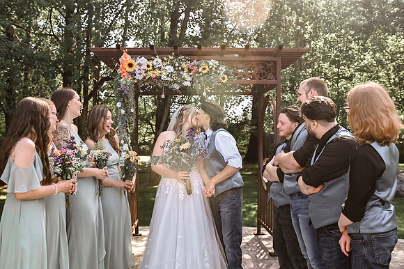 brideandgroomwithfamilyandbridalparty-67
