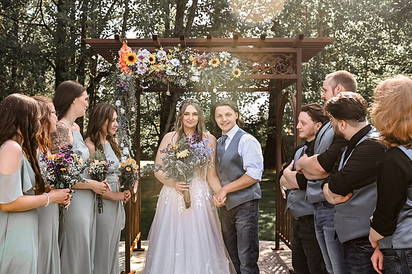 brideandgroomwithfamilyandbridalparty-65