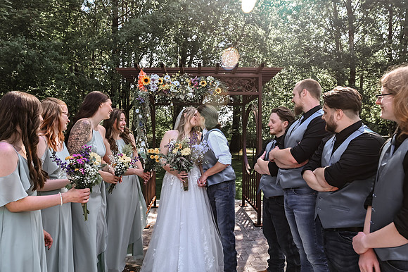 brideandgroomwithfamilyandbridalparty-71