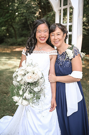 familyandbridalparty-82