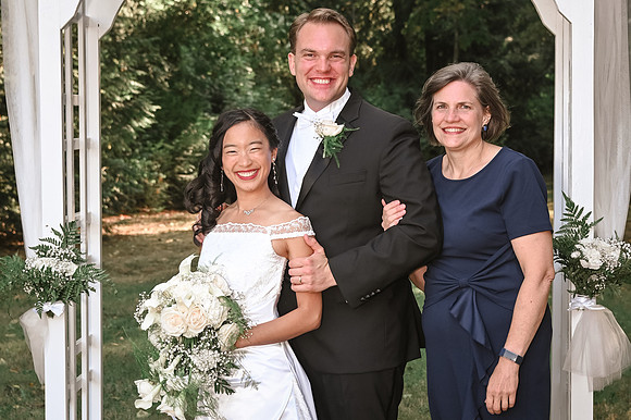 familyandbridalparty-13